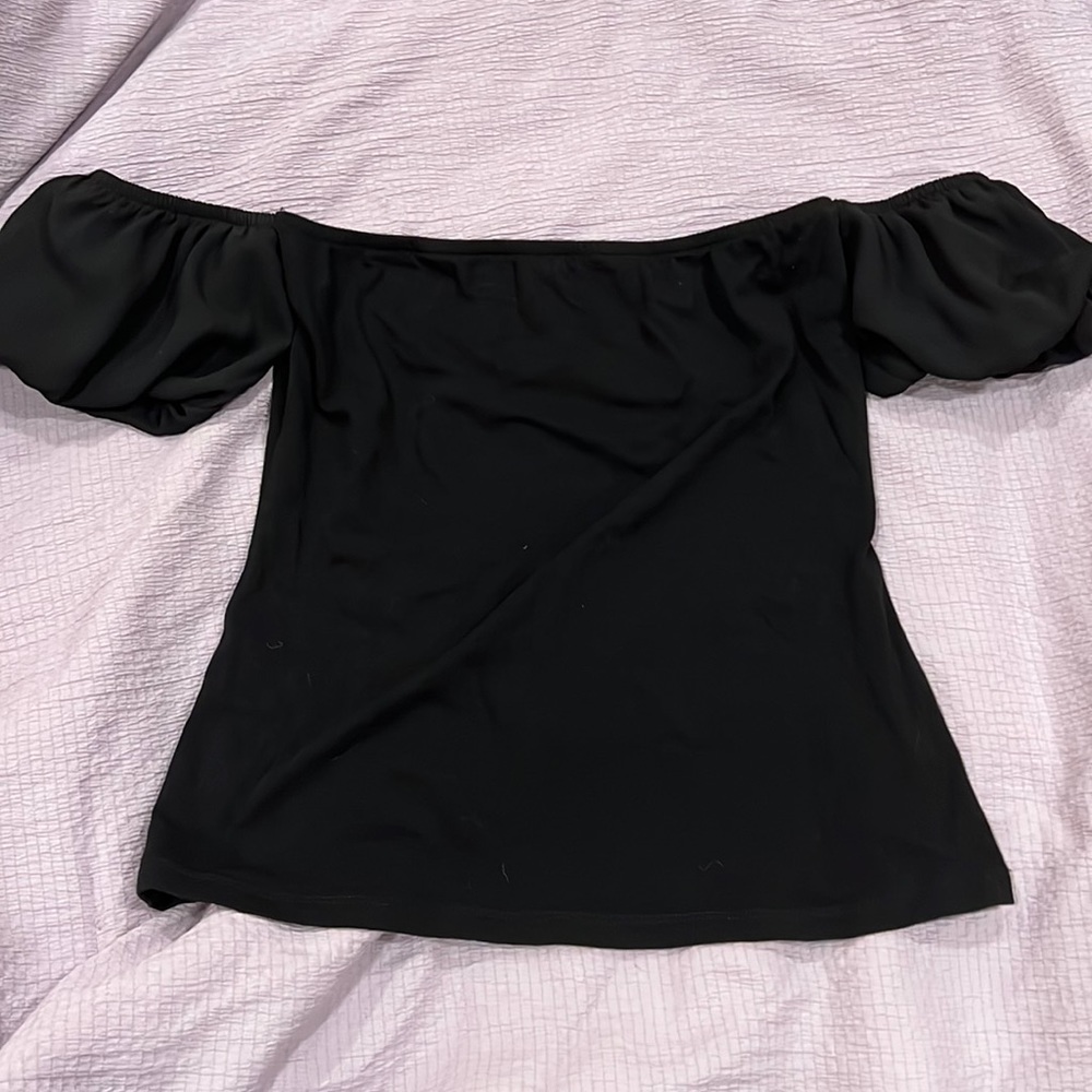 Black puff sleeved shirt small